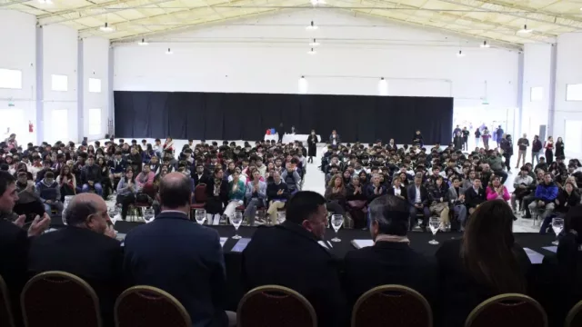 Más de 400 estudiantes participaron de una jornada que vinculó minería, educación y producción