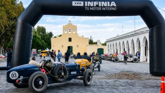 Los autos históricos del Gran Premio YPF de Baquets iniciarán su recorrido desde Salta