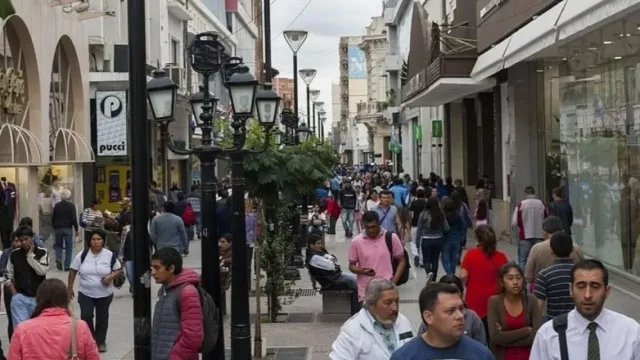 El lunes 28 no habrá actividad comercial por el Día del Empleado de Comercio