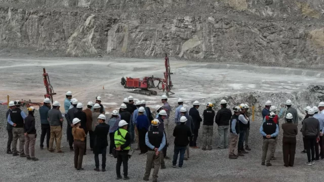 Grupo Calidra recibió en La Laja a una delegación de Suecia interesada en la minería de San Juan