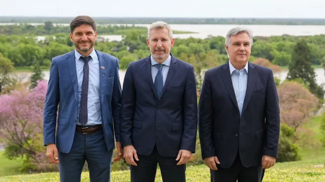 Pullaro con Llaryora y Frigerio, propuso que “Argentina se parezca más a la Región Centro” (3 gobernadores en Paraná)